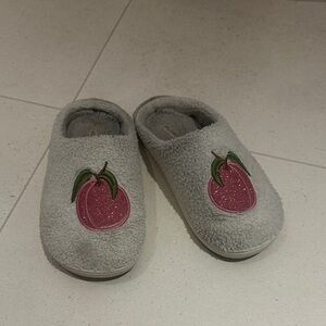 Cozy and fluffy Women's Slippers with Pink Peach sparkly Design